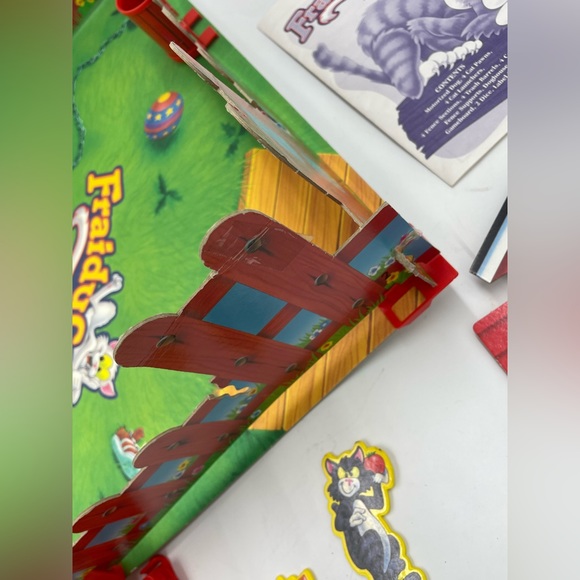 Fraidy Cats 1994 Milton Bradley Board Game Complete VTG - Picture 9 of 12